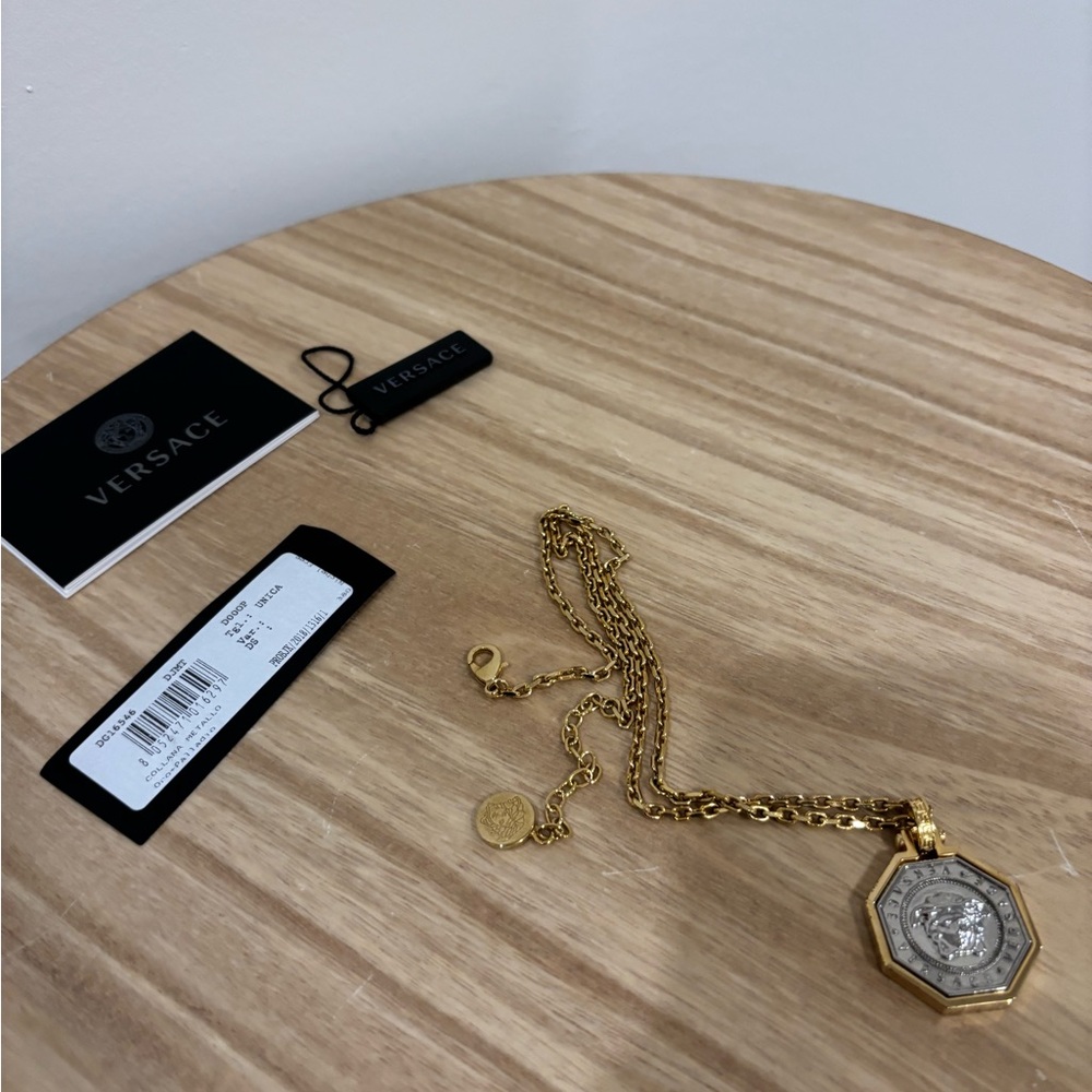 VERSACE ⭐️ DG16546 necklace